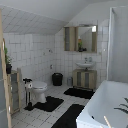 3-zimmer-wohnung Am Tor Zur Lewitz-obergeschoss *