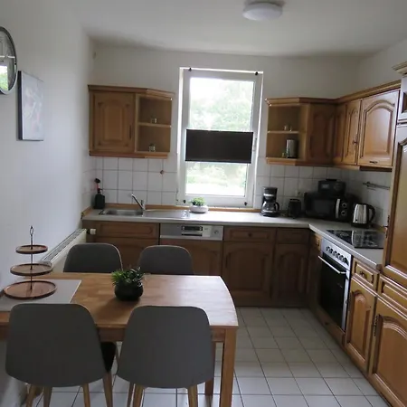 3-zimmer-wohnung Am Tor Zur Lewitz-obergeschoss Apartamento Mirow